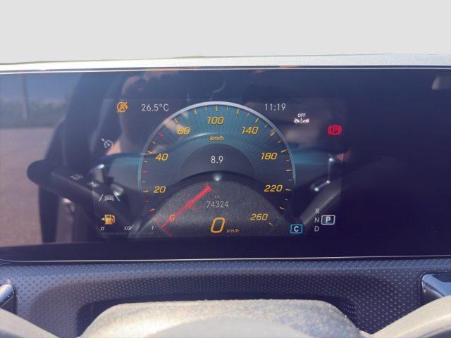 MERCEDES-BENZ A 180 A 180 d Automatic Premium