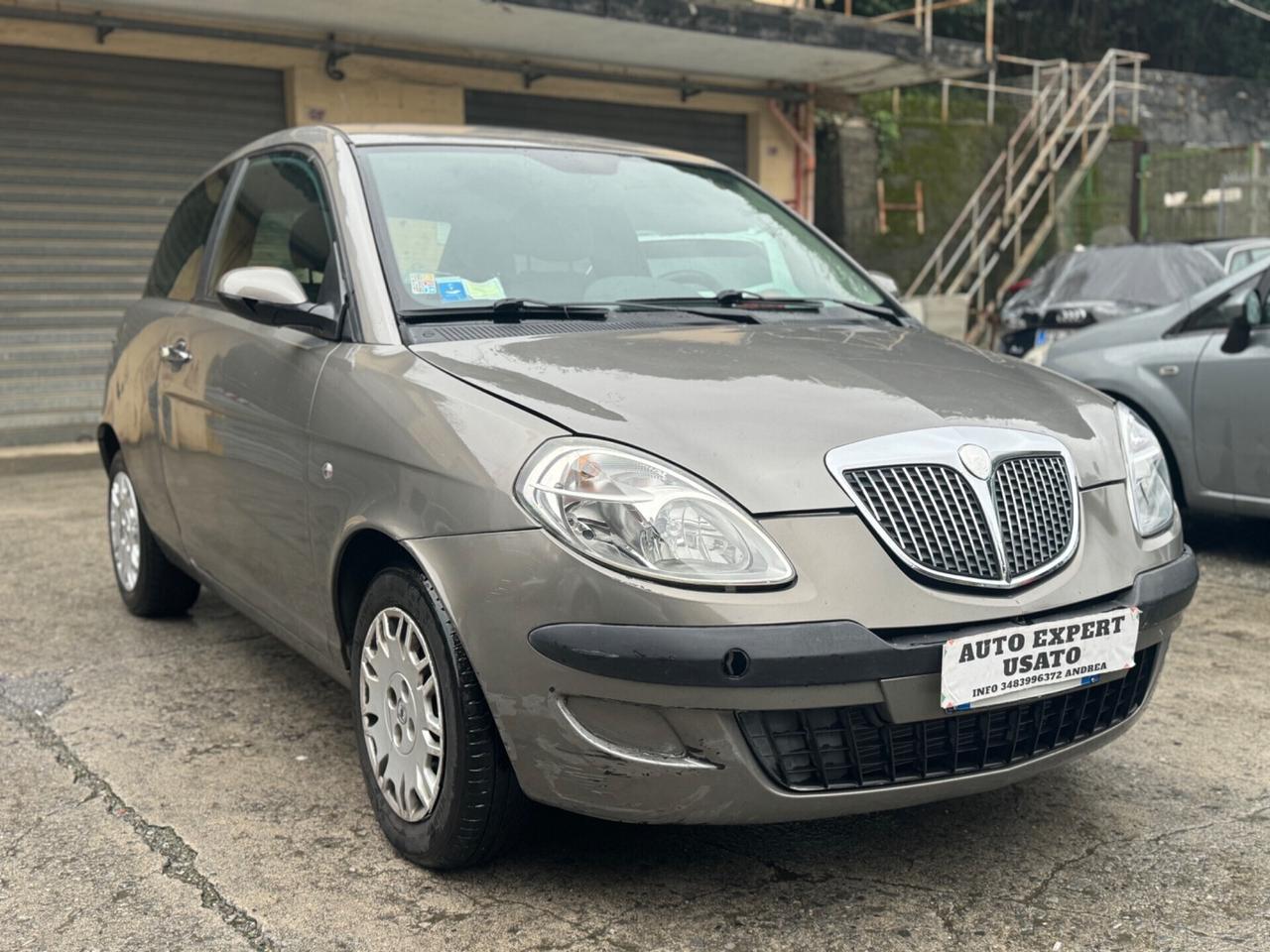 Lancia Ypsilon 1.2 Oro