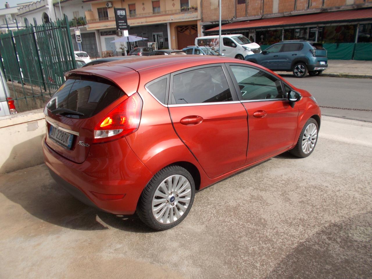 Ford Fiesta Fiesta+ 1.4 TDCi 68CV 5 porte