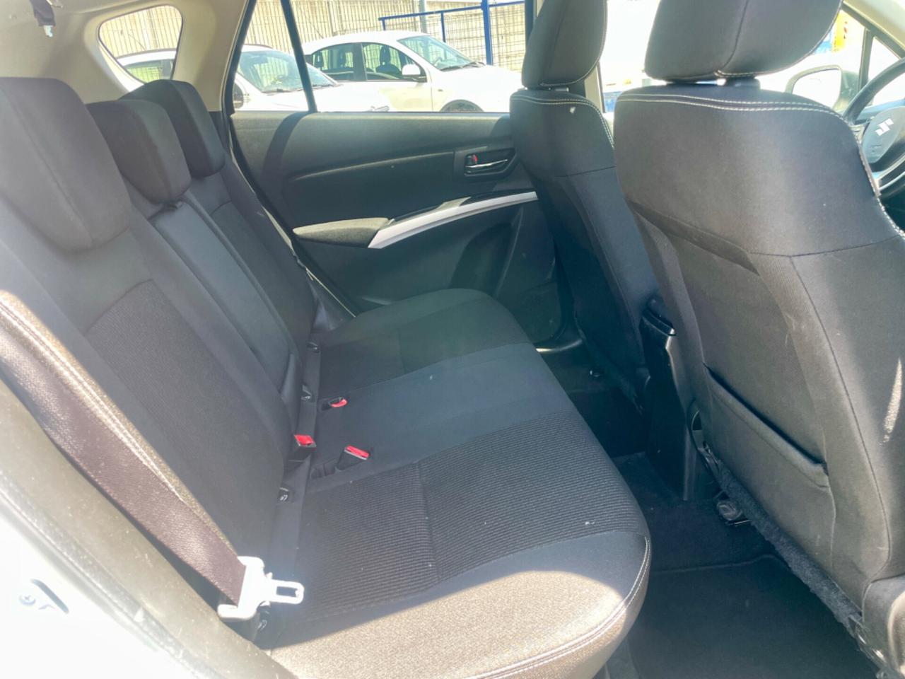 Suzuki S-Cross 1.6 DDiS 4WD All Grip Top