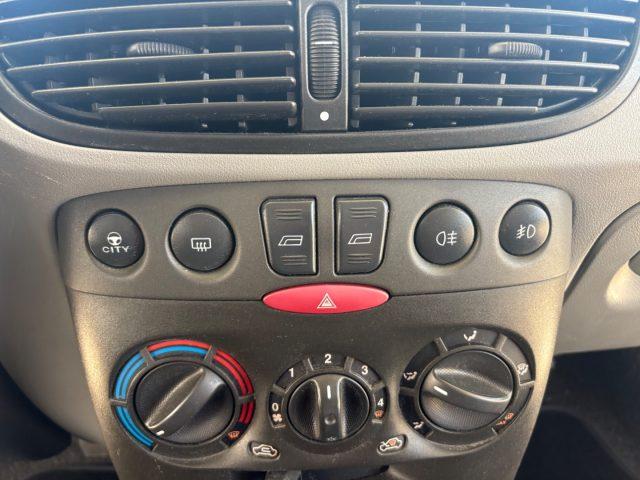 FIAT Punto 1.2i cat 5 porte POCHI CHILOMETRI OK NEOP