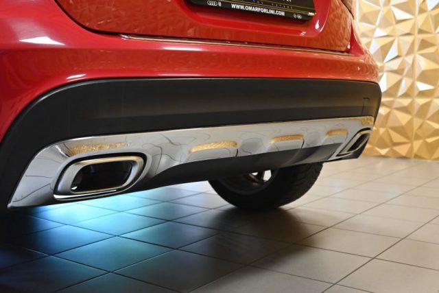 MERCEDES-BENZ GLA 200 PREMIUM AMG AUTO TETTO CAM PELLE LED 19"STRAFULL!!