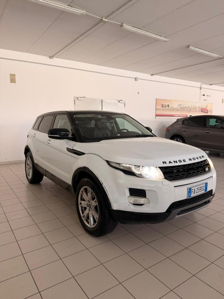 LAND ROVER - Range Rover Evoque - 2.2 TD4 5p. Pure Tech Pack Launch Edition