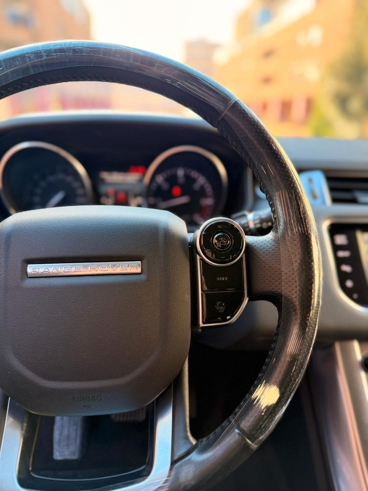 Land Rover Range Sport 3.0 TDV6 HSE Dynamic