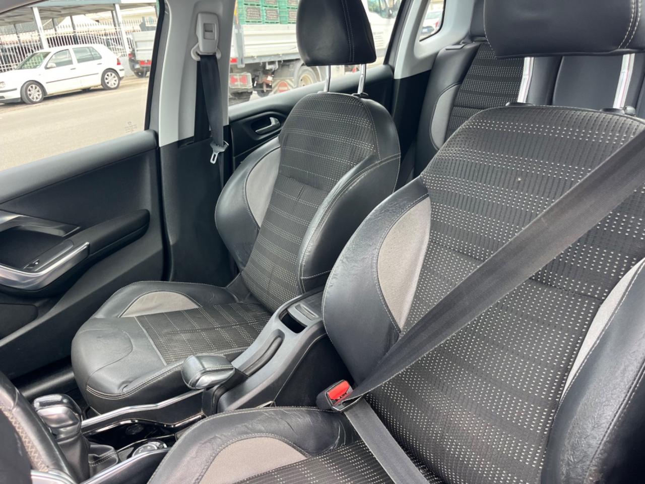 Peugeot 2008 1.6 e-HDi 92 CV Stop&Start Urban Cross