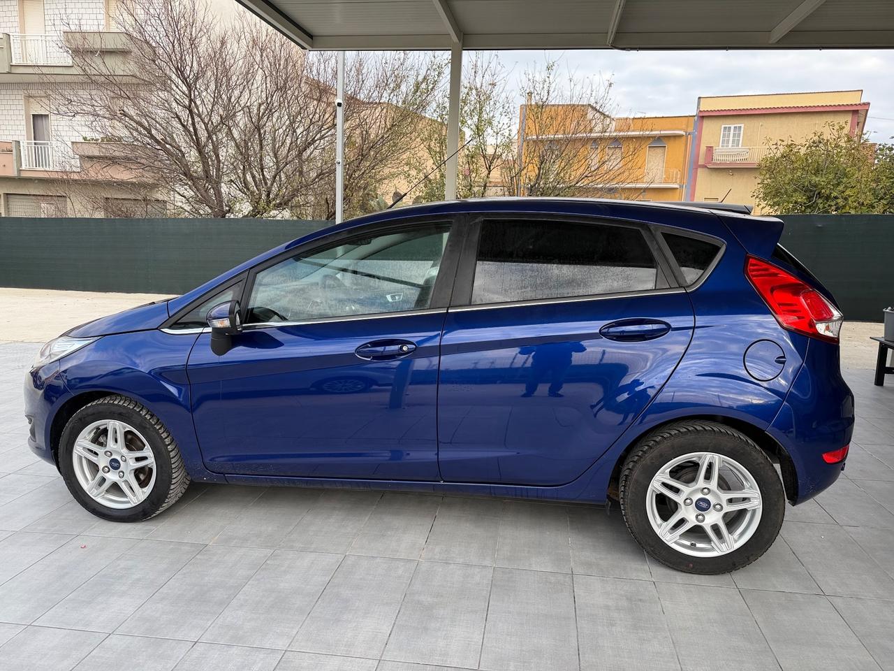 Ford Fiesta 1.2 60CV 5 porte Titanium