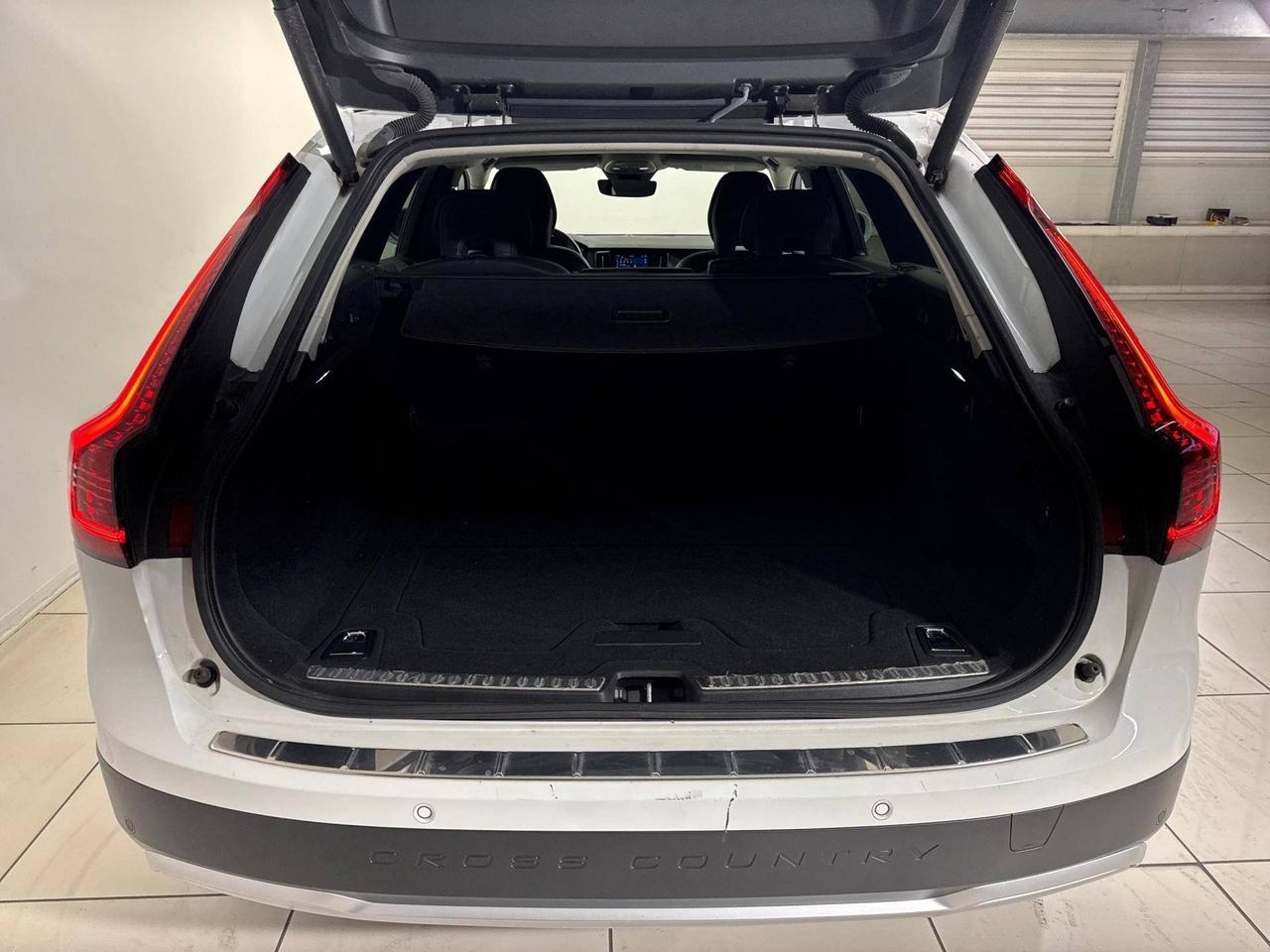 Volvo V90 Cross Country 2.0 b4 Business Pro awd