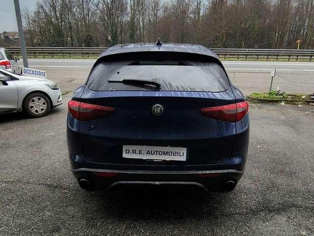 Alfa Romeo Stelvio Stelvio 2017 2.0 t Executive Q4 200cv auto