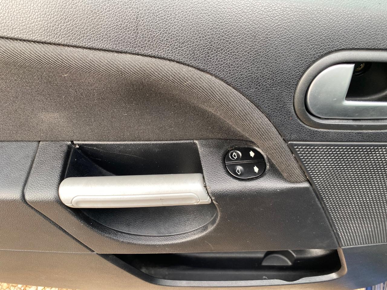 Ford Fiesta 1.4 TDCi 5p. Ghia