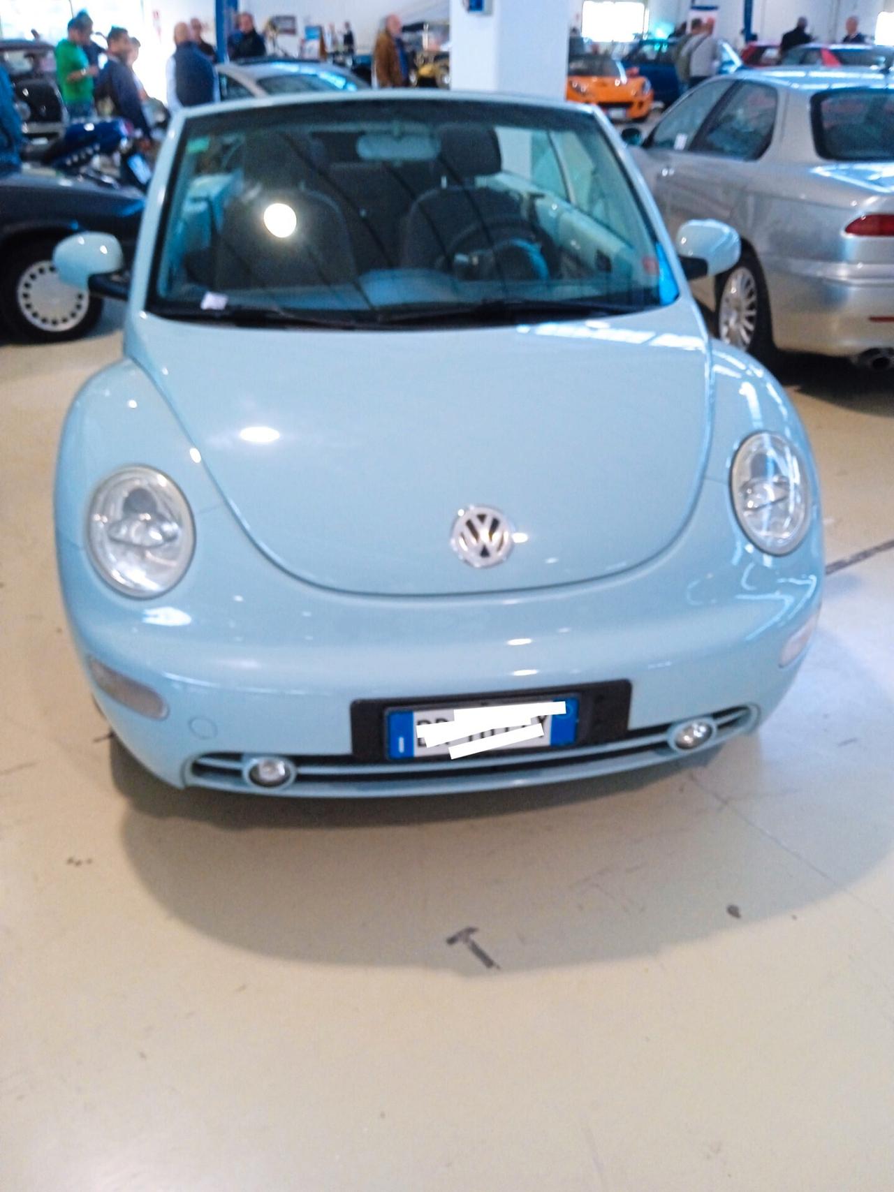 Volkswagen New Beetle 1.6 Cabrio