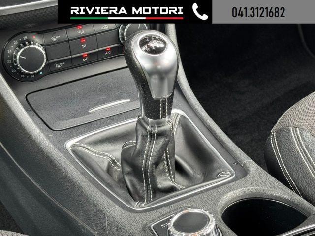 MERCEDES-BENZ A 180 CDI Premium