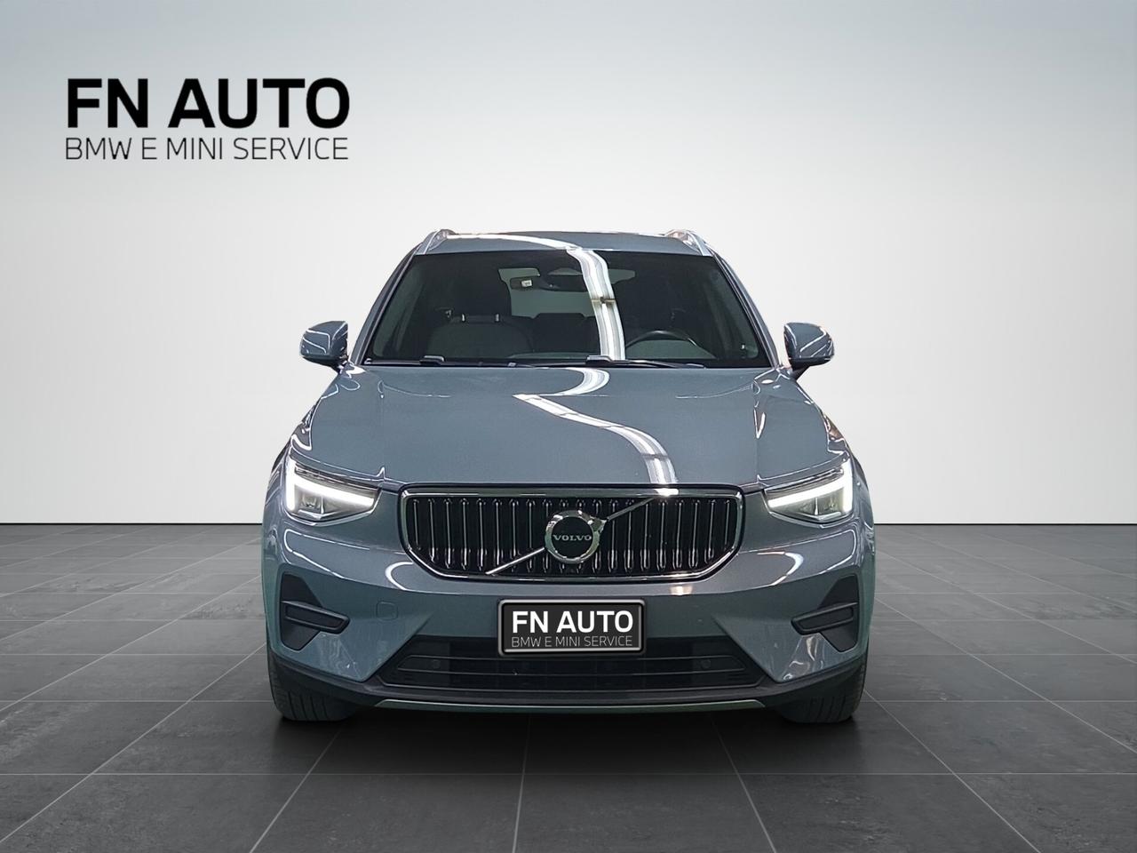 Volvo XC40 B4 AWD automatico Plus Bright