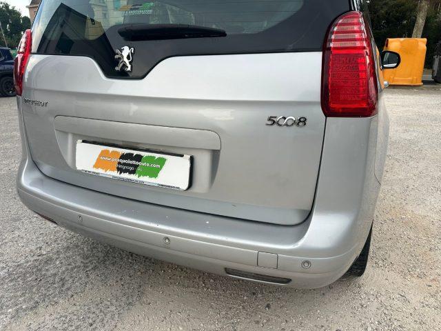 PEUGEOT 5008 7 posti ! 1.6 HDi 110CV Tecno