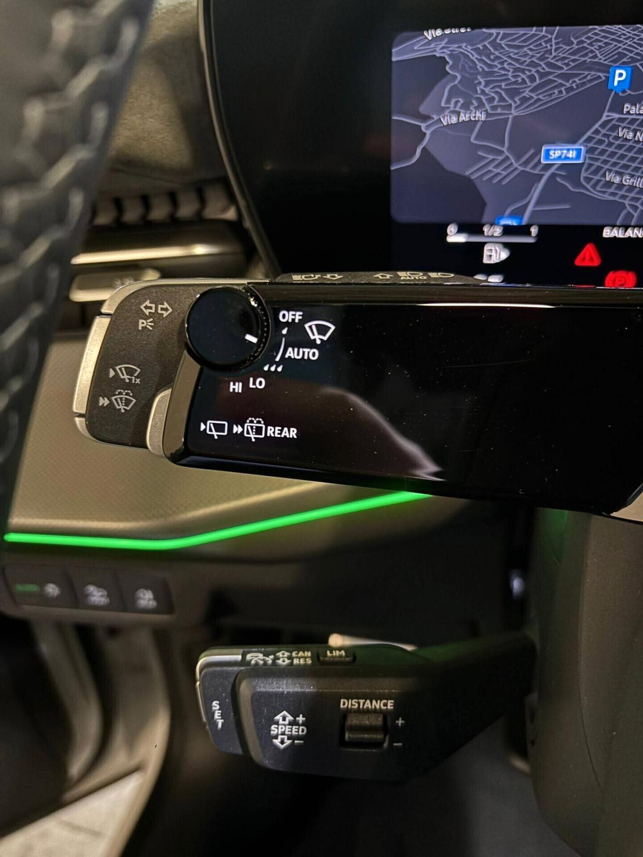 Audi Q3 35 TDI S tronic line edition//*