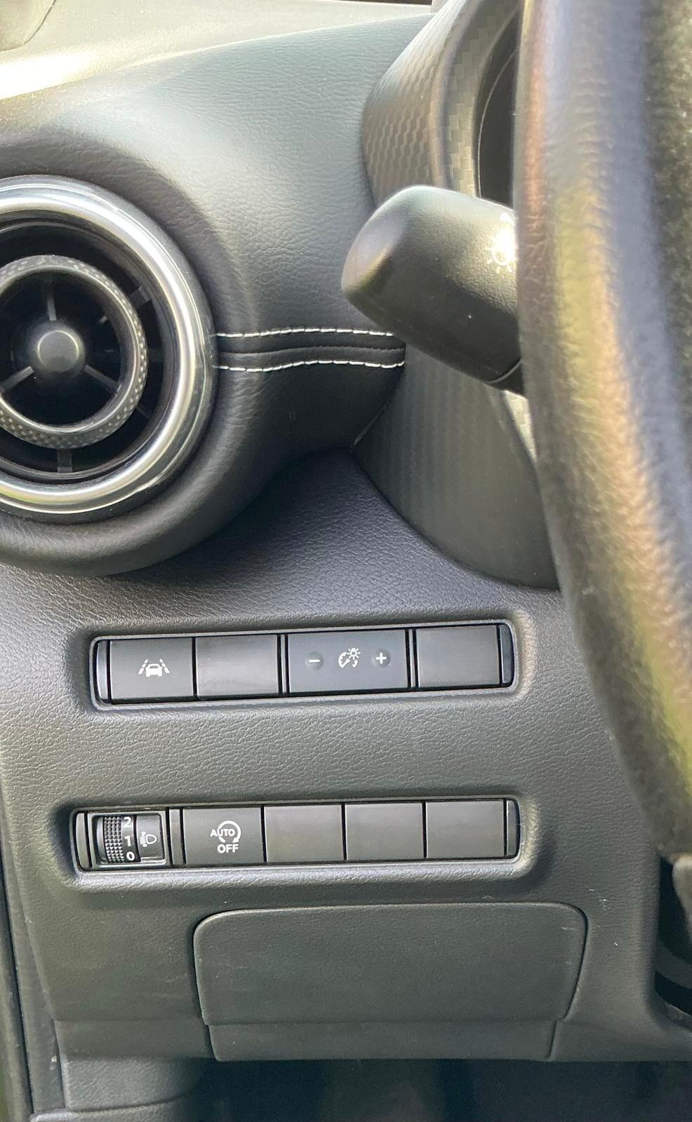 Nissan Juke 1.0 DIG-T 114 CV N-Connecta