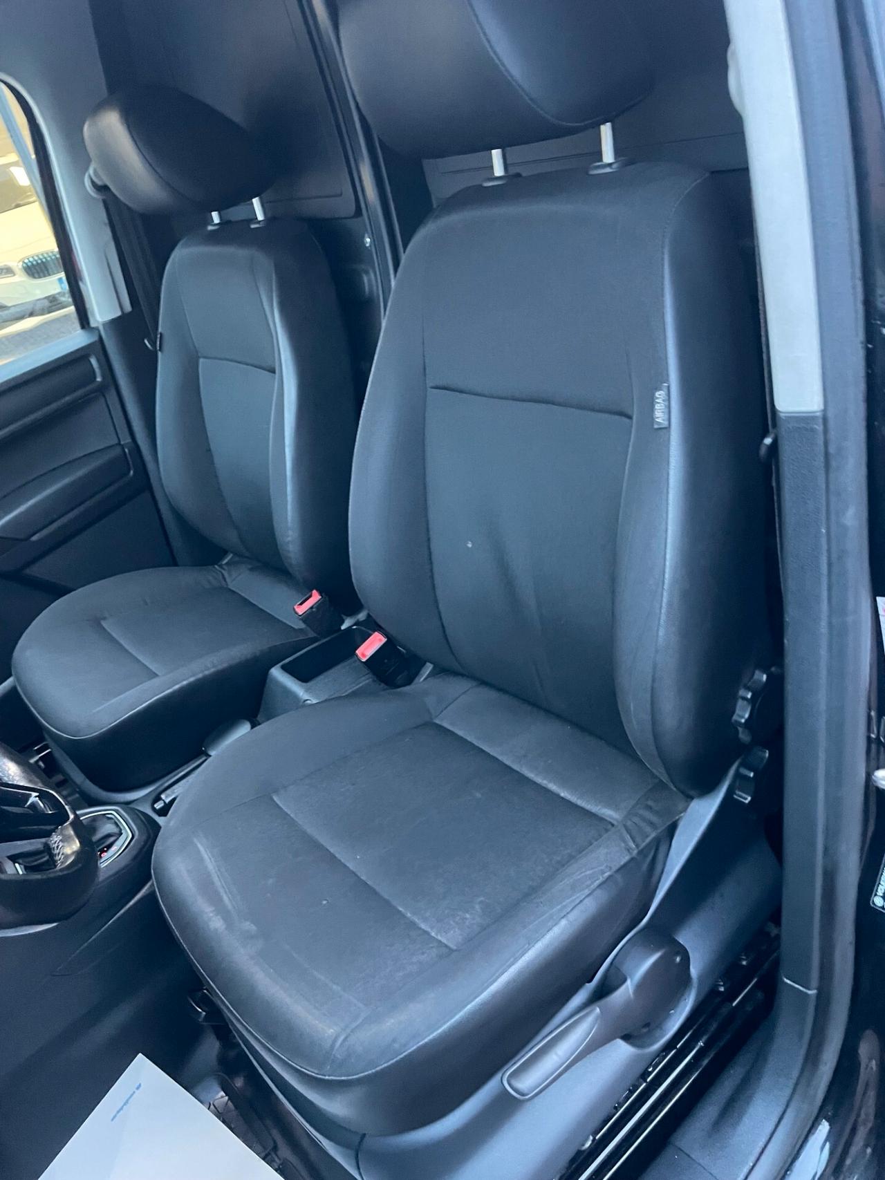 Volkswagen Caddy 2.0 TDI 102 CV DSG Comfortline