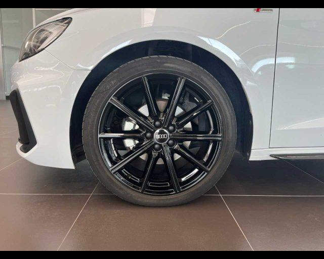AUDI A1 SPB 30 TFSI S tronic Identity Black