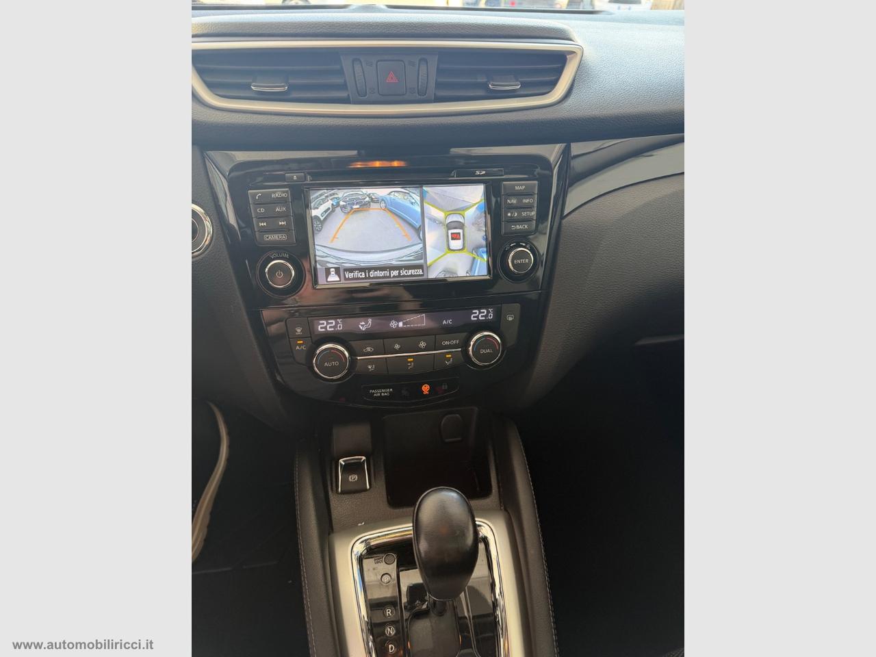 NISSAN Qashqai 1.2 DIG-T