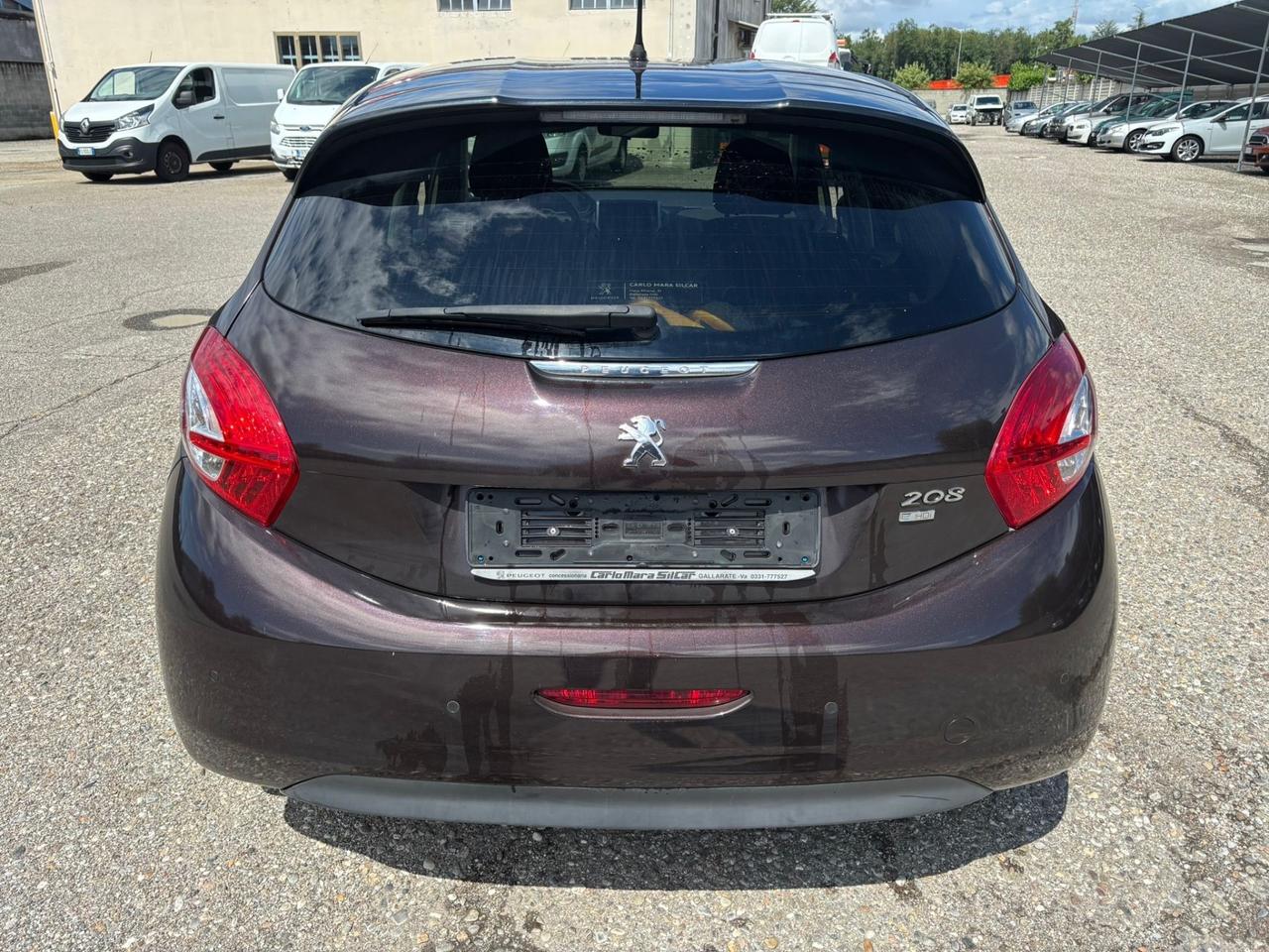Peugeot 208 1.4 HDi 68 CV 5 porte