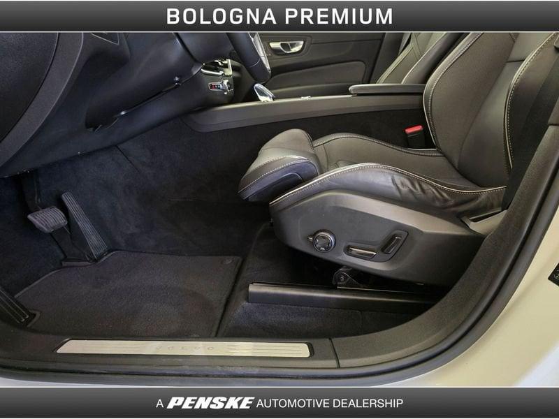 Volvo XC60 XC60 B4 (d) automatico Plus Bright