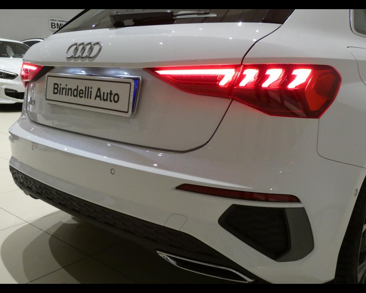 AUDI A3 4ª serie - A3 SPB 30 g-tron S tronic S line edition