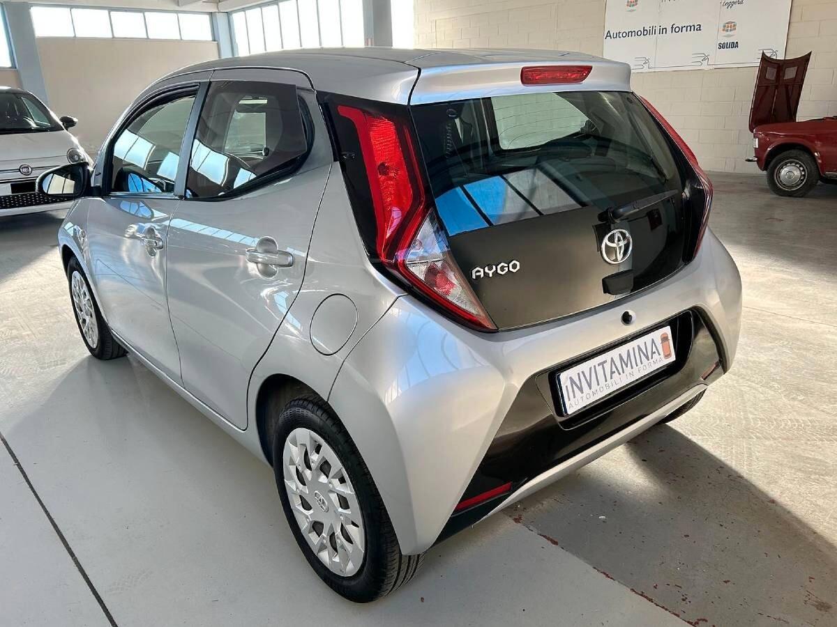 Toyota Aygo 1.0 VVT-i 72 CV 5 porte x-cool