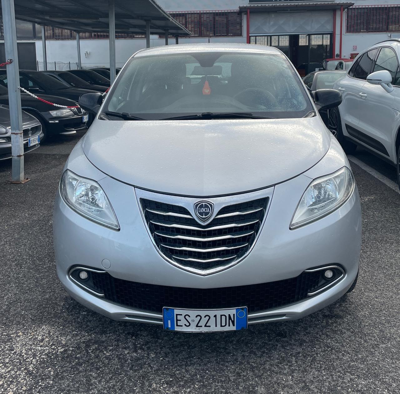 Lancia Ypsilon 1.3 MJT 95 CV 5 porte S&S Gold