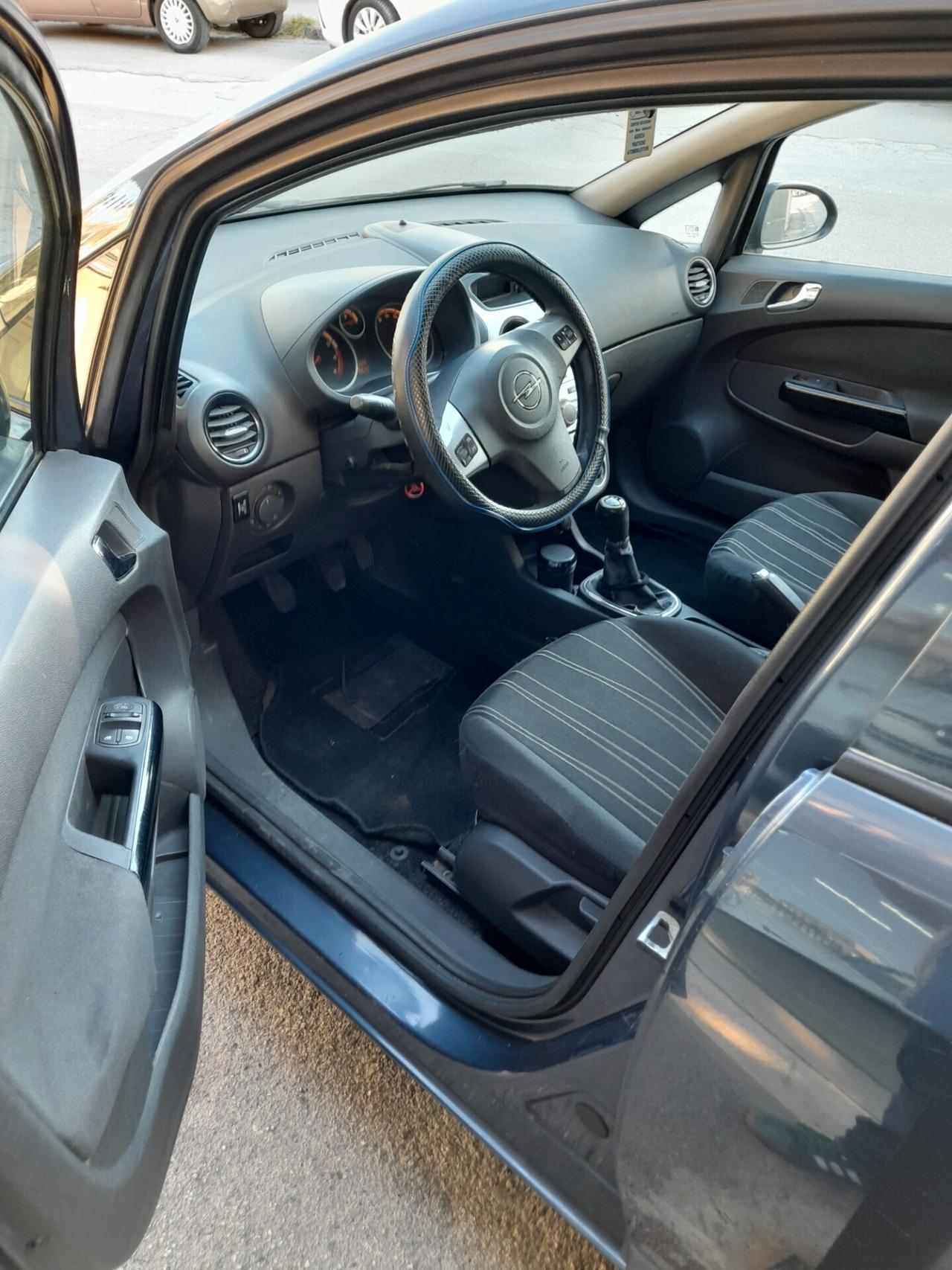 Opel Corsa 1200 GPL FINO AL 2030