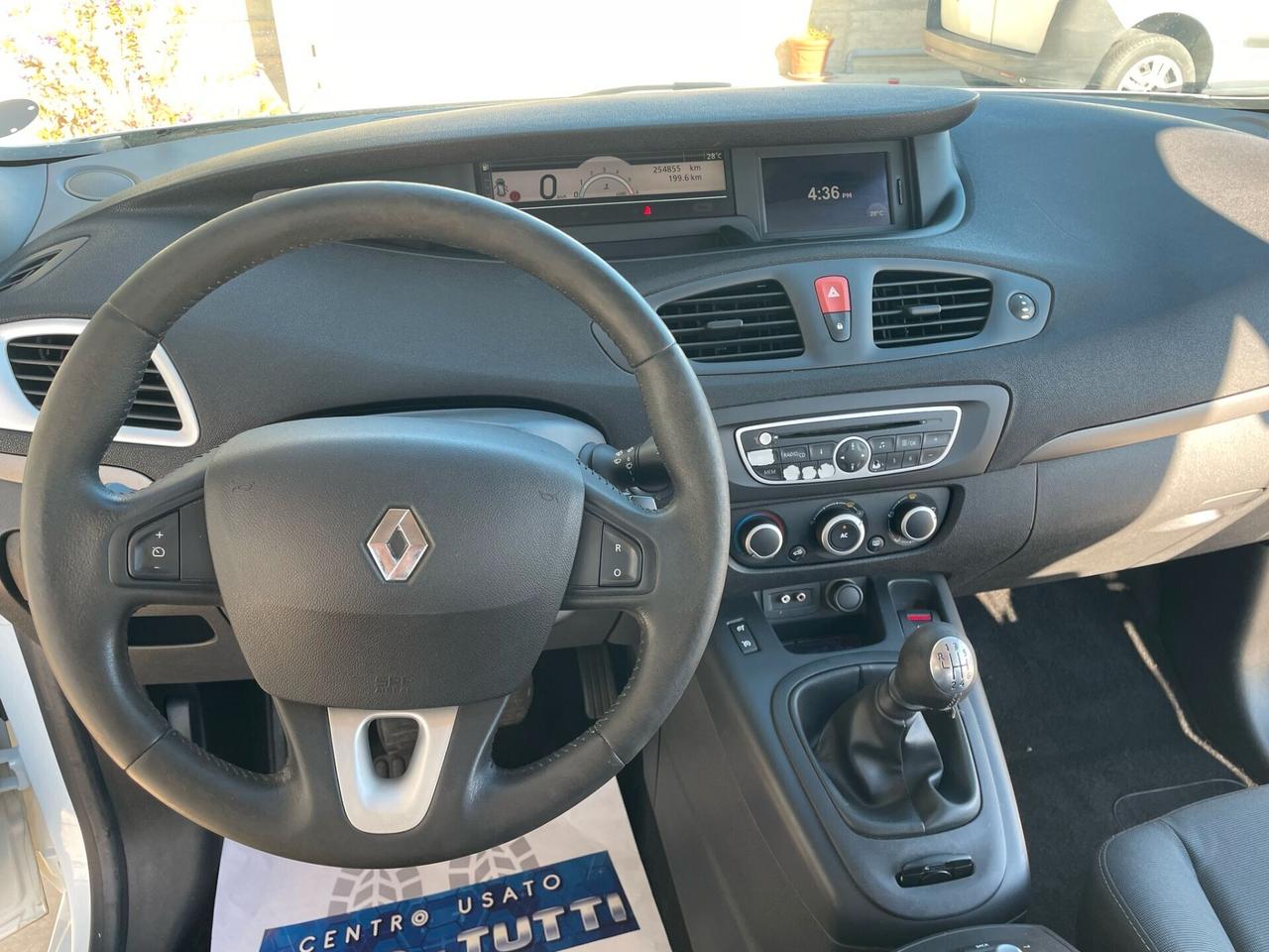 Renault Scénic 1.5 dCi 110CV Dynamique