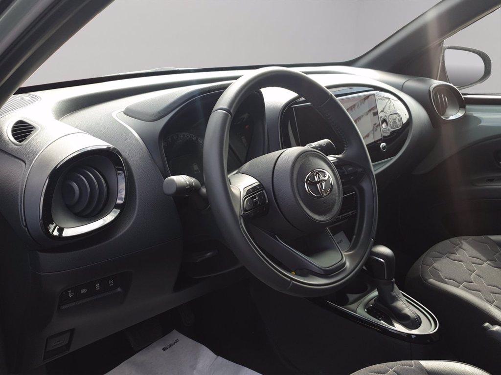 TOYOTA Aygo x 1.0 lounge 72cv s-cvt del 2024