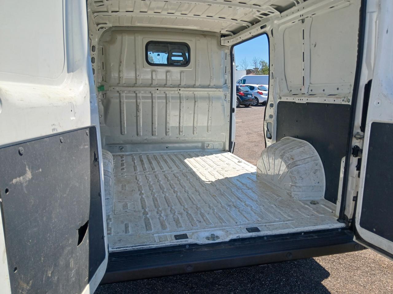 Peugeot Boxer 330 2.2 BlueHDi 130 S&S PC-TN Furgone