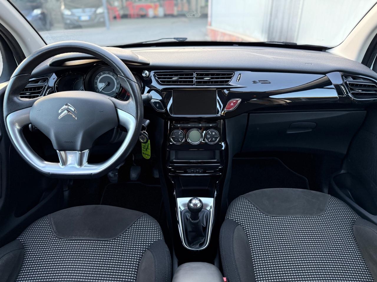 Citroen C3 PureTech 82 Exclusive Km Certf.