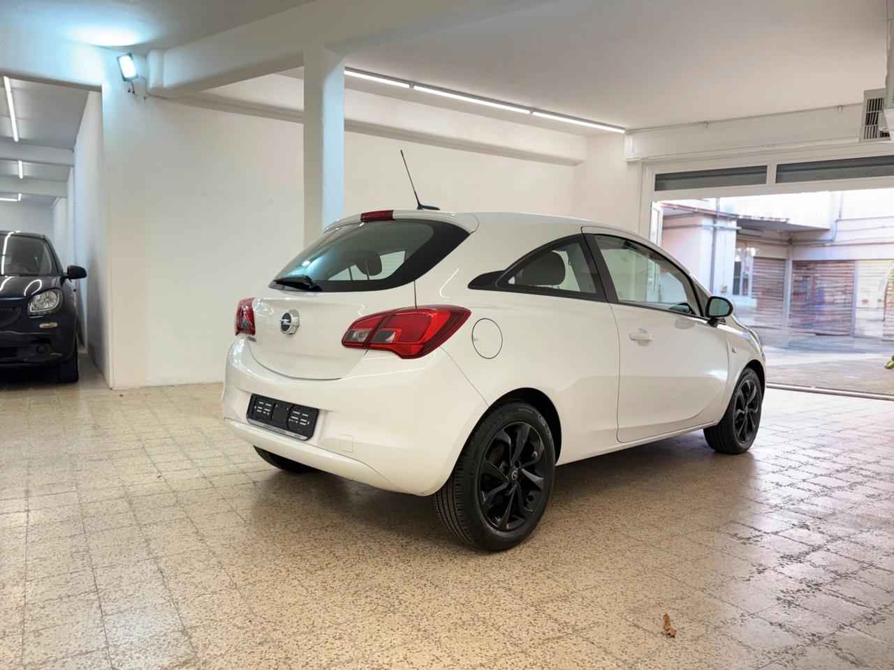 Opel Corsa 1.2 Edition Unipro Neopatentati