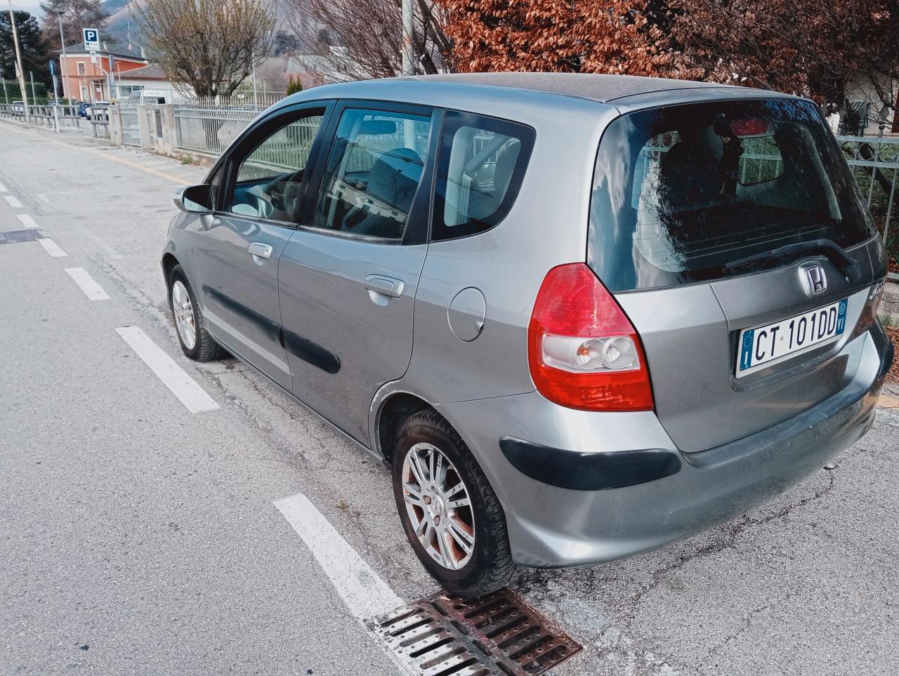 Honda Jazz 1.3 i-DSi 5p. S