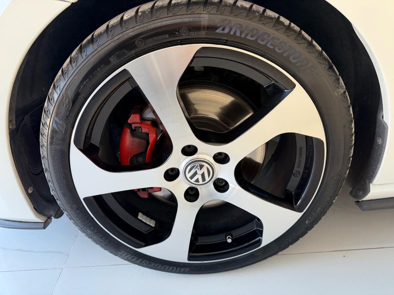 Volkswagen Golf GTI DSG 220CV AUTOMATICA SCARICO SPORTIVO