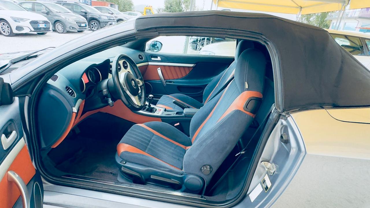 Alfa Romeo Spider 1.4 JTDM Exclusive 147kw