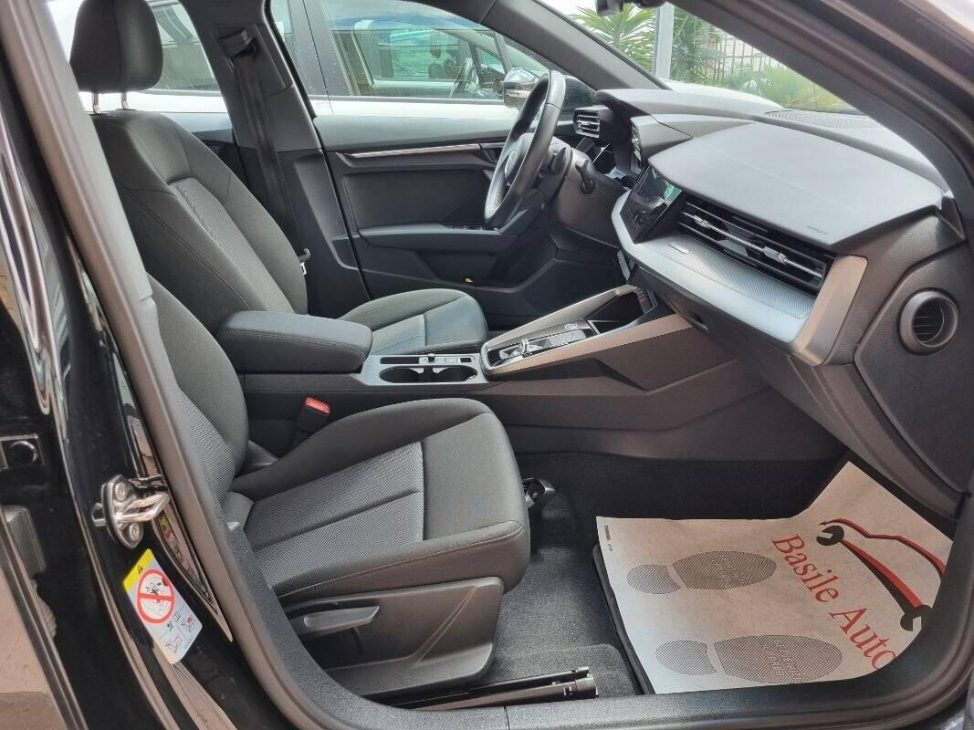 Audi A3 30 TDI S tronic Business