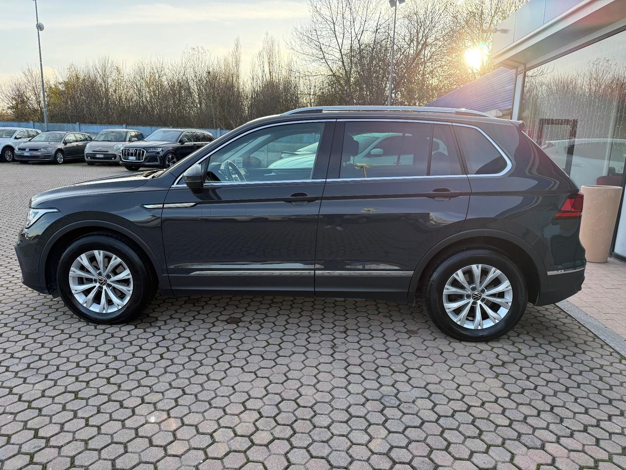 Volkswagen Tiguan 2.0 TDI SCR Life OK NEOPATENTATI