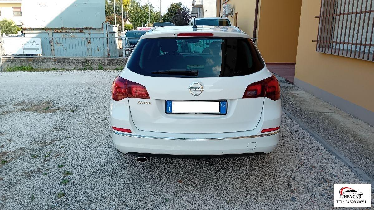 OPEL - Astra Station Wagon 1.4 benzina / gpl