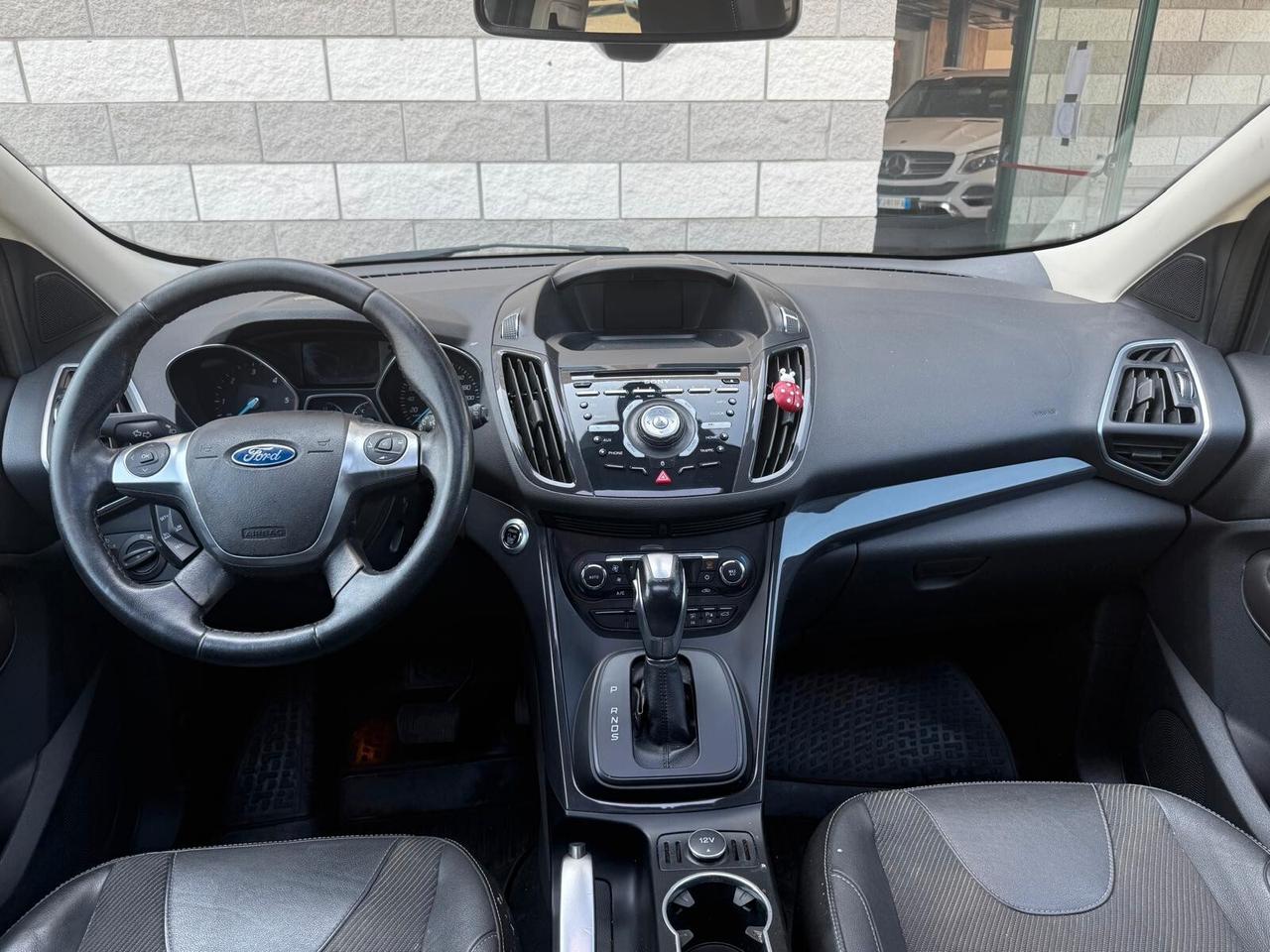 Ford Kuga 2.0 TDCI 140 CV 4WD Powershift Plus