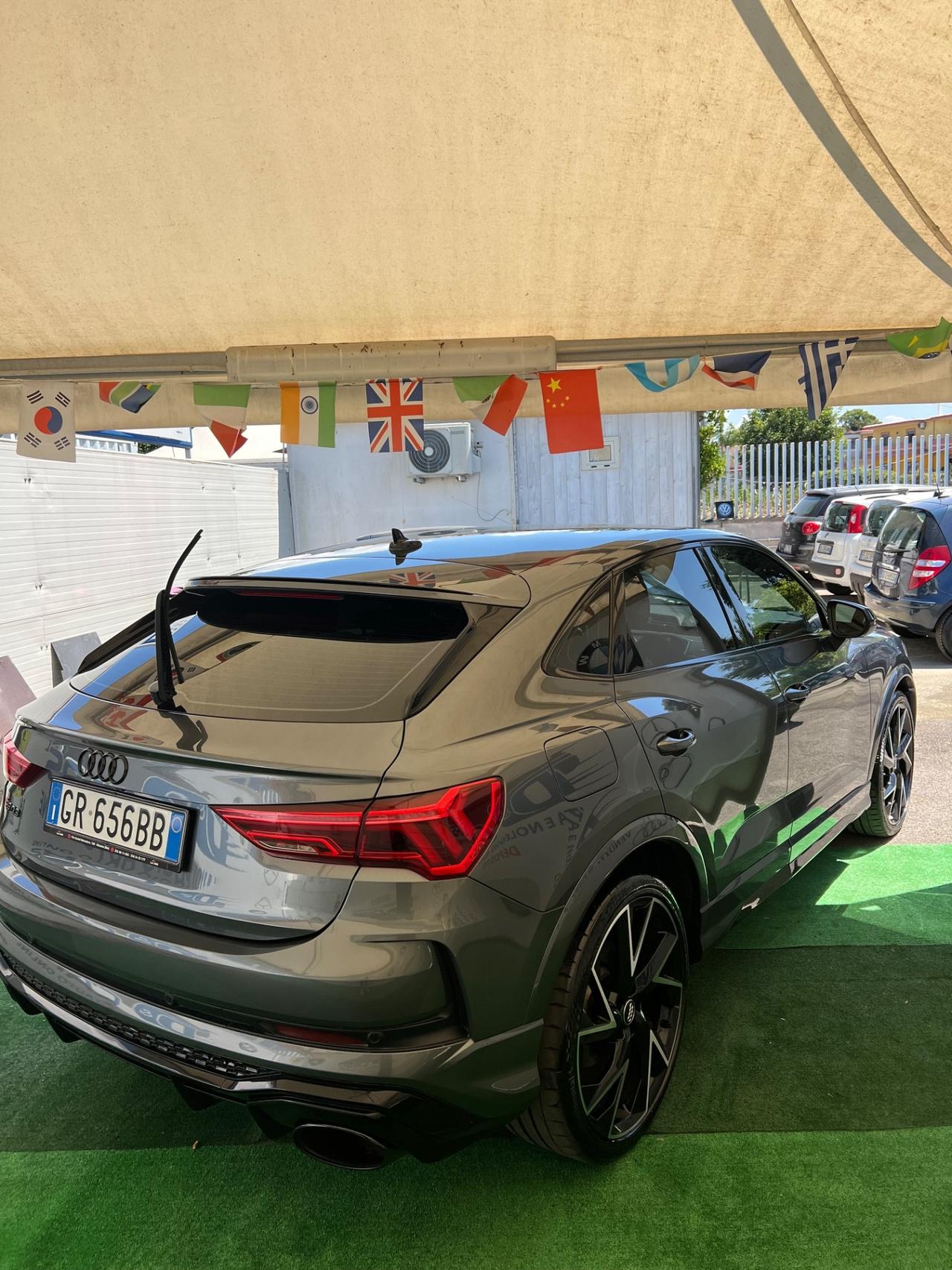 AUDI RSQ3