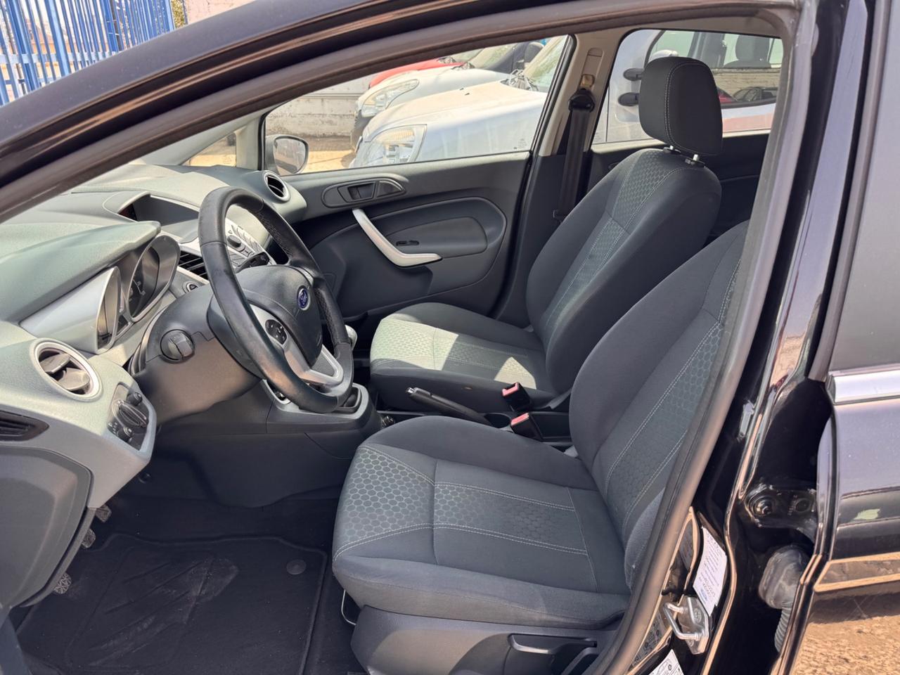 Ford Fiesta 1.4 TDCi 5p. Titanium