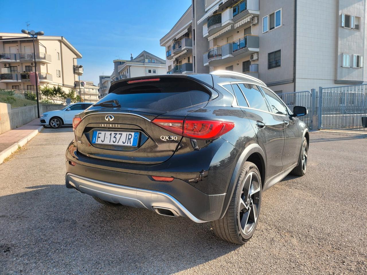 Infiniti QX30 2.2 diesel DCT AWD Executive