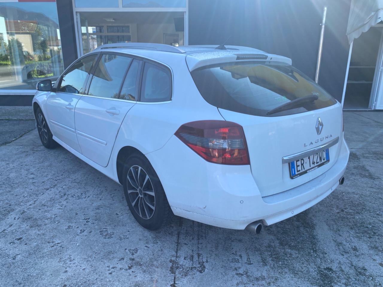 Renault Laguna 2.0 dCi 150CV SporTour Nav
