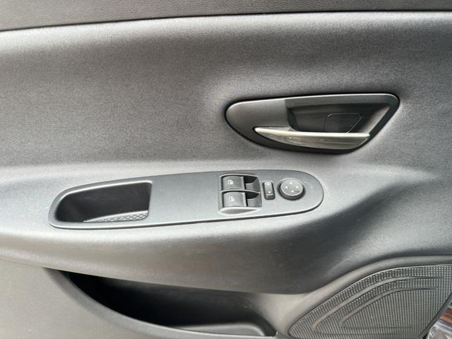 LANCIA Ypsilon 1.2 69 CV 5 porte Gold