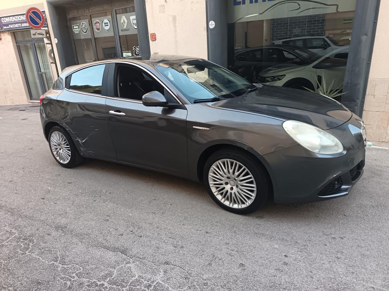Alfa Romeo Giulietta 1.6 mj 105 CV Distinctive
