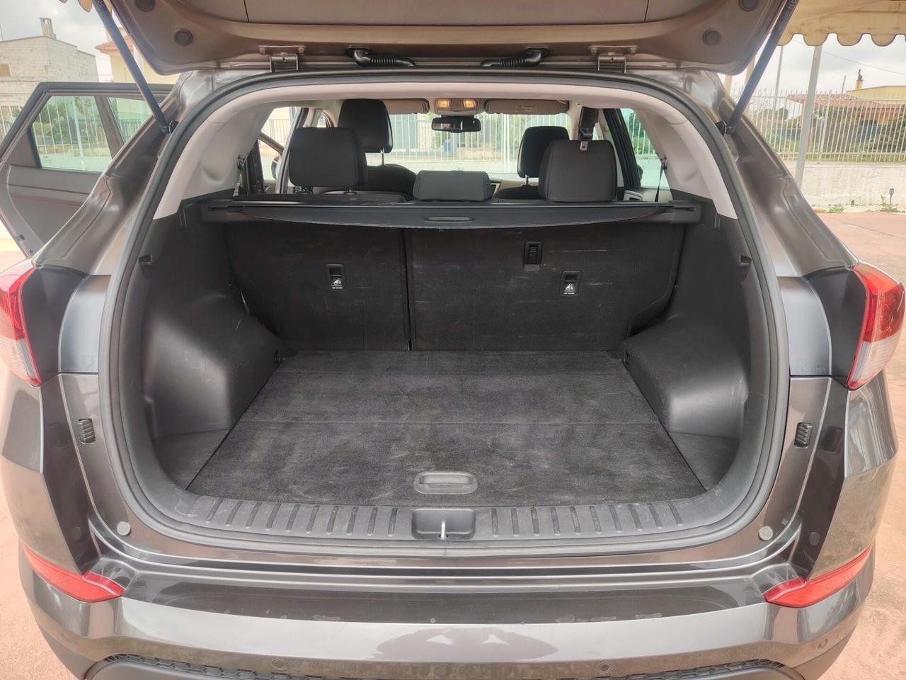 Hyundai Tucson 1.7 CRDi DCT XPossible