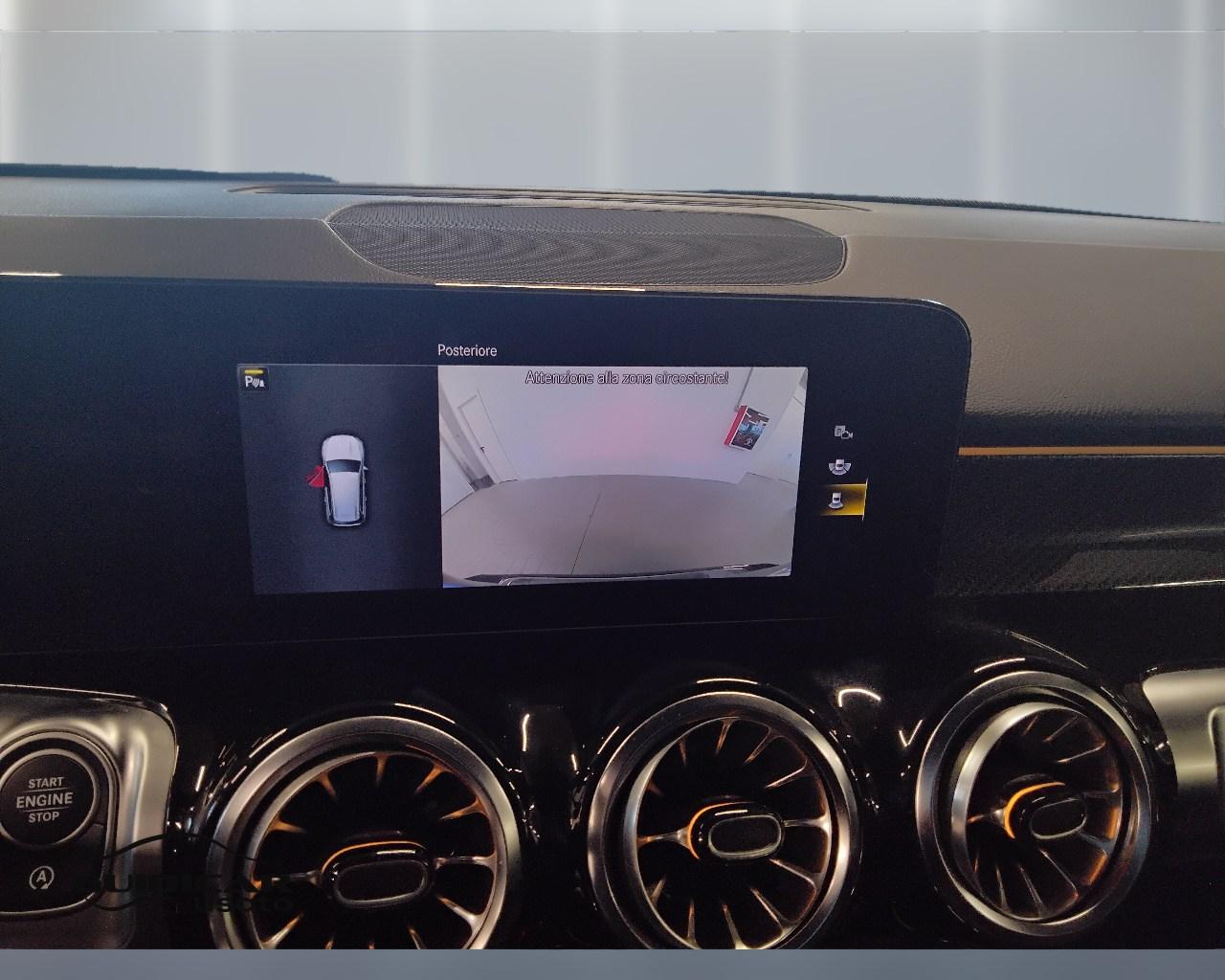 Mercedes-Benz GLB - X247 2019 - GLB 180 d Premium auto