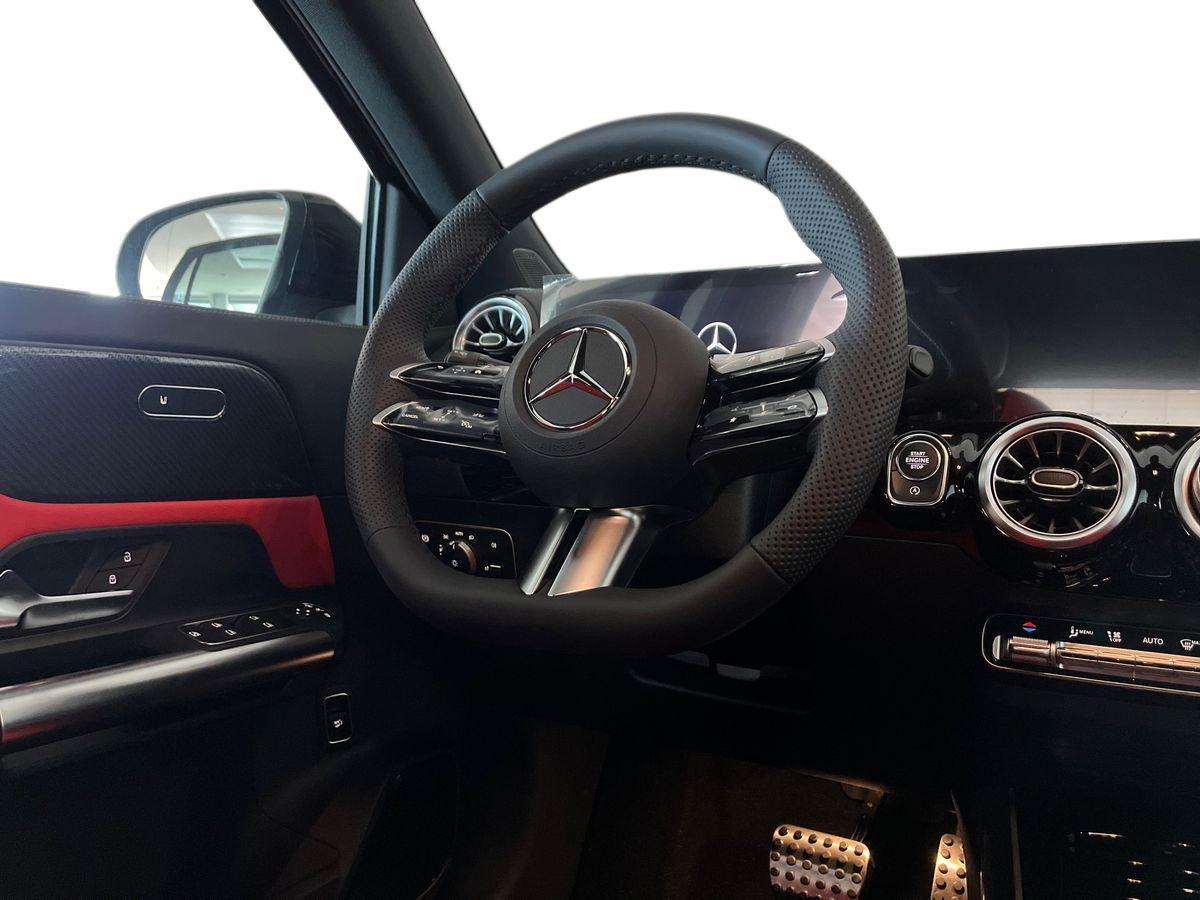 Mercedes-Benz GLA 200 d automatic