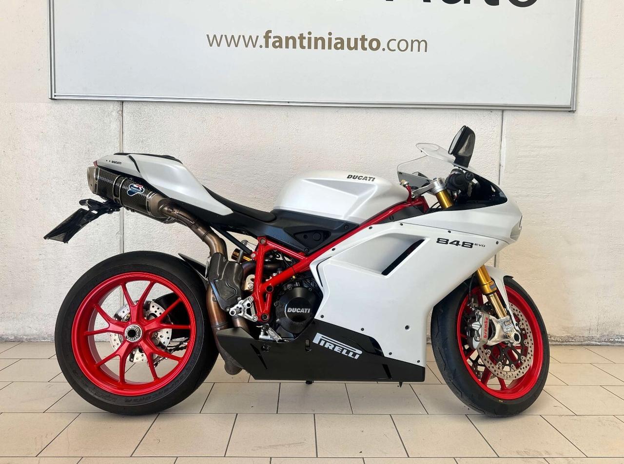 Ducati 848 EVO-LEGGI SOTTO